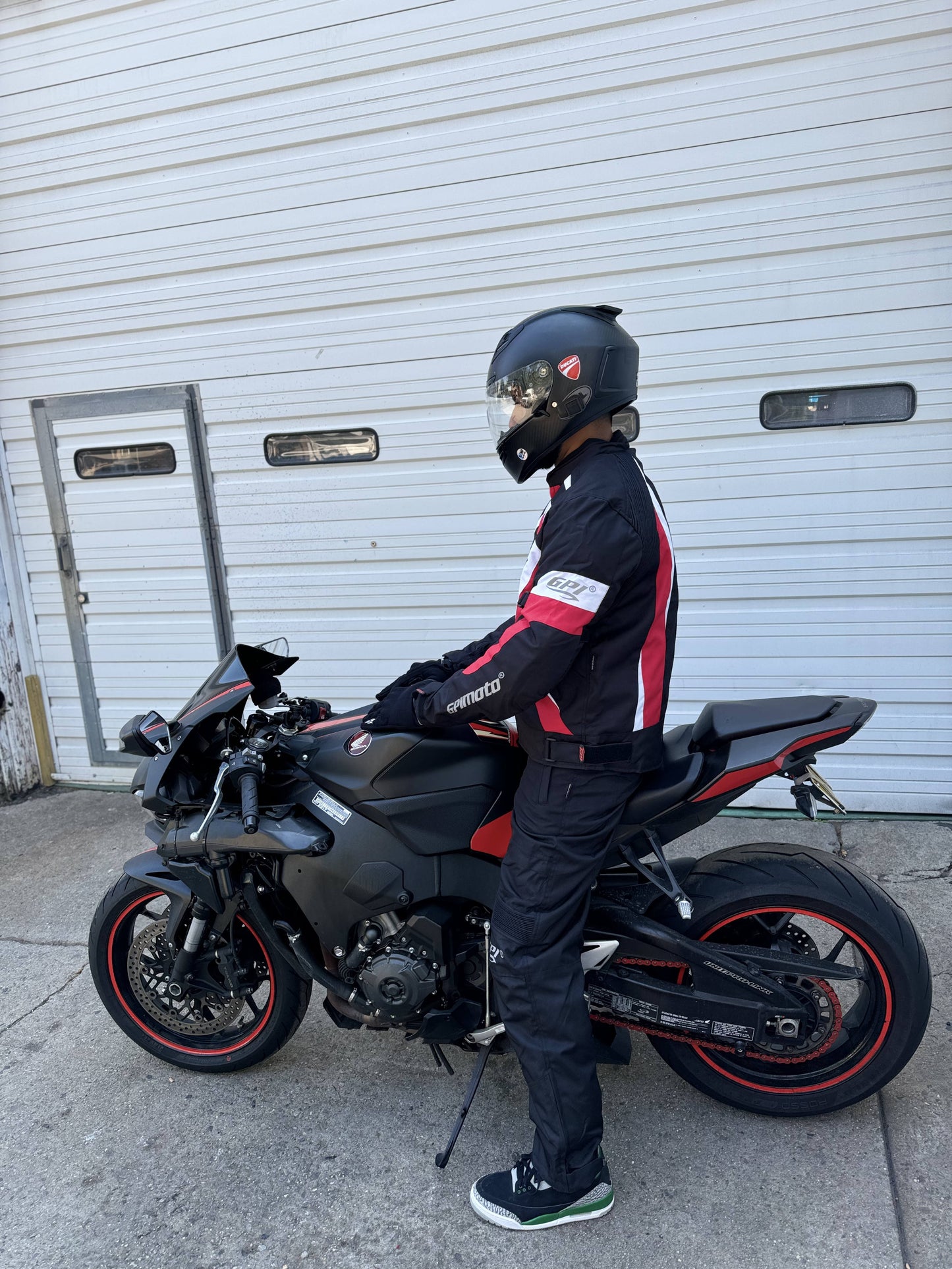 Men’s High Premium Quality All Season 4 Pockets Waterproof Motorcycle Black/Red/White Jacket-