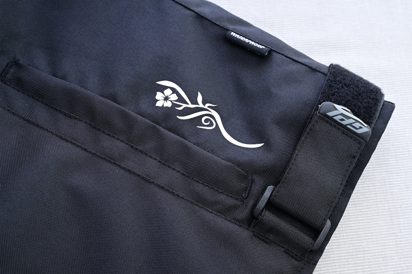 Chaqueta de moto suave para mujer, de alta calidad y para todas las estaciones, con 4 bolsillos, rosa/negro