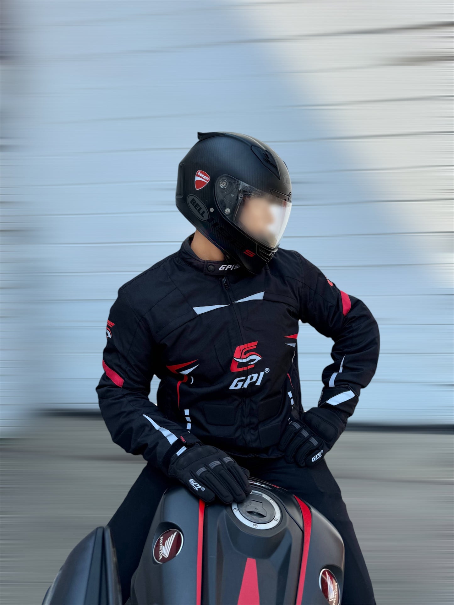 Chaqueta de moto impermeable para hombre, para todas las estaciones, con 4 bolsillos, color negro, gris y rojo