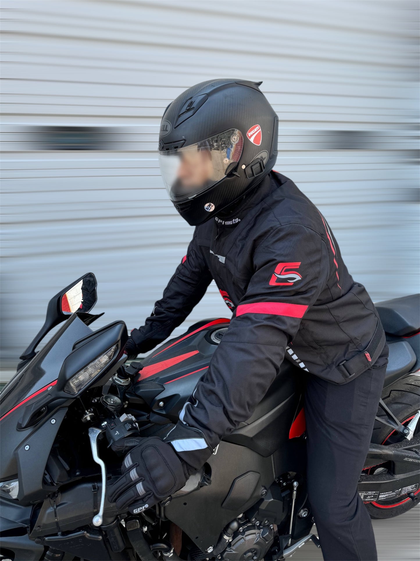 Chaqueta de moto impermeable para hombre, para todas las estaciones, con 4 bolsillos, color negro, gris y rojo